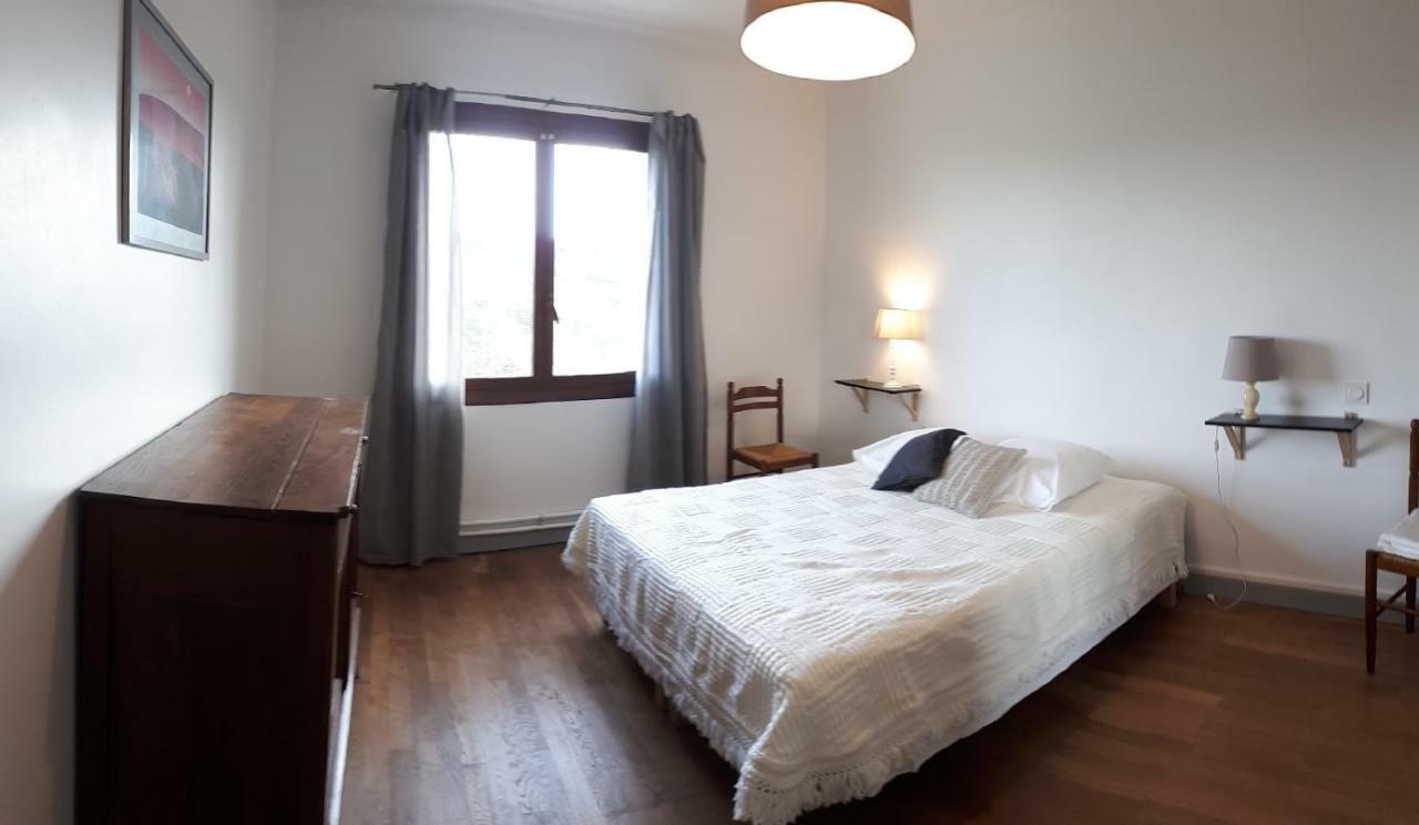 Grand Gite Maison D Alice Auvergne - 15 Personnes Saint-Bonnet-les-Quarts Exterior foto